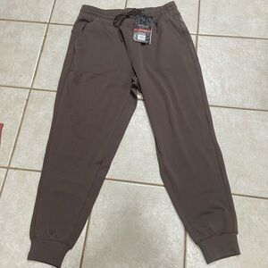 NWT
Spyder Women’s Dark Brown Jogger Pants